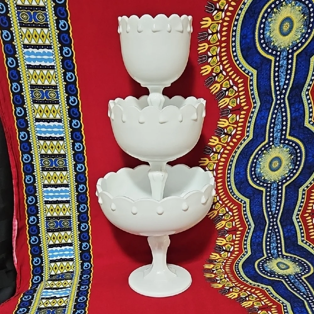 VTG Indiana Milk Glass Graduated Teardrop Compotes COLLECTOR SET OF 3 Wedding